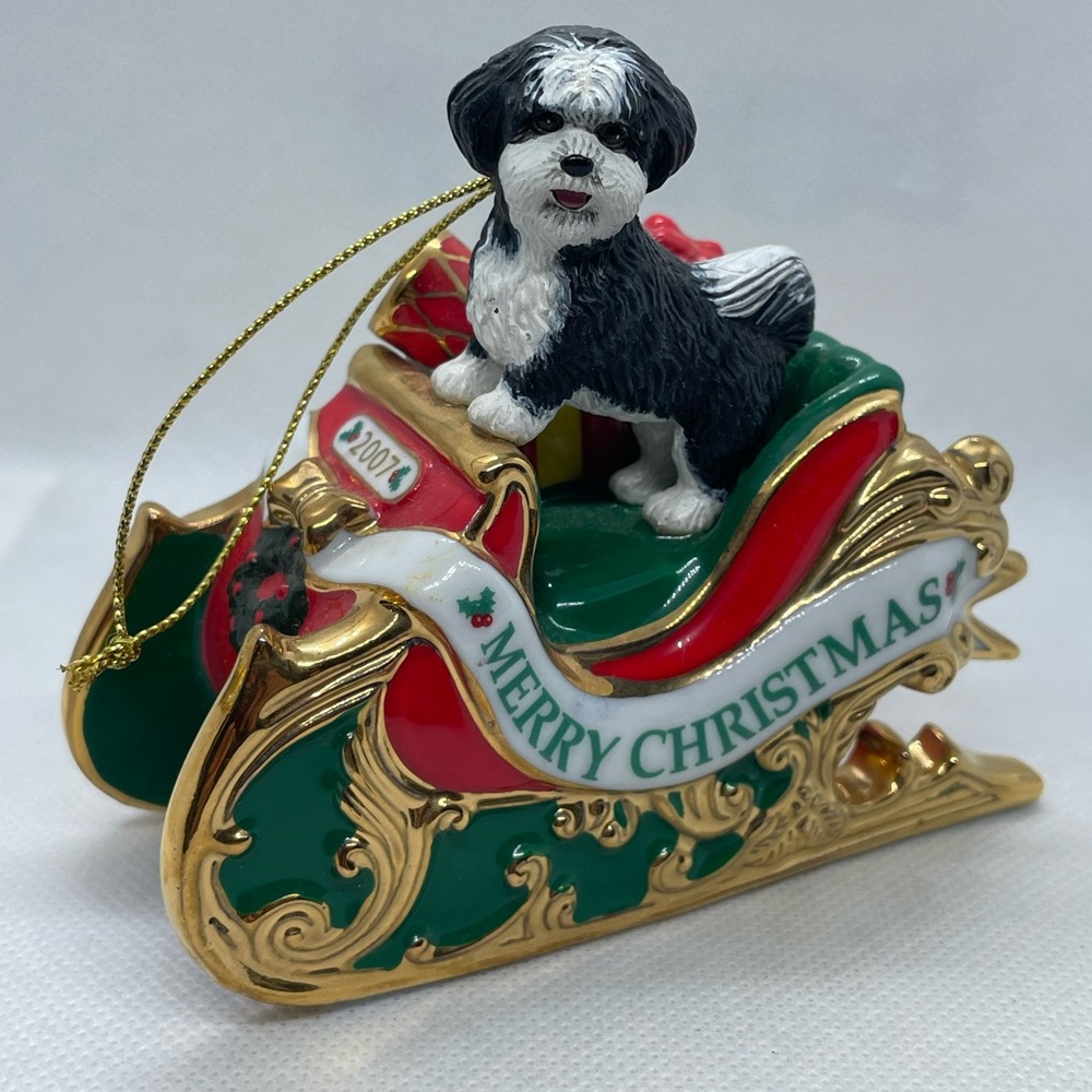 Danbury Mint Shih Tzu Dog Santa's Helper Christmas Ornament 2007 Santas Helper